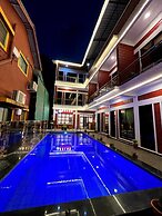 Relax Beach Resort