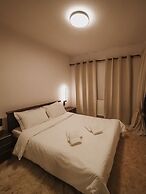 Elati Leisure -suites & apartments-