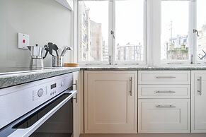 Beautiful Belgravia by Underthedoormat