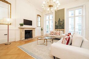 Beautiful Belgravia by Underthedoormat