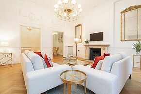 Beautiful Belgravia by Underthedoormat