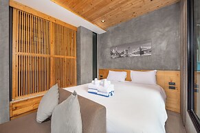 Studio at Relife by TropicLook