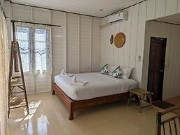 The River Retreat Koh Mak