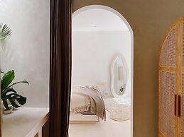 Splendid Villa Eden White Canggu Pool & 2 Bd