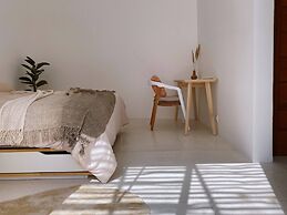 Splendid Villa Eden White Canggu Pool & 2 Bd