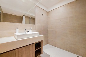 Fancy And Nice Studio Apartment Carstensz Residence