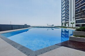Good And Homey Studio At Collins Boulevard Apartment