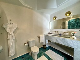 Riad LallaBaya