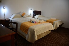 EXPRESS HOTEL