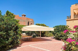 luxury half villa sea view team