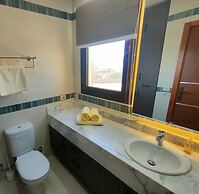 luxury half villa sea view team