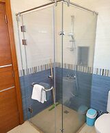 luxury half villa sea view team