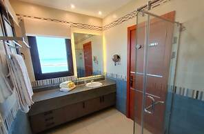 luxury half villa sea view team