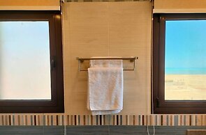 luxury half villa sea view team