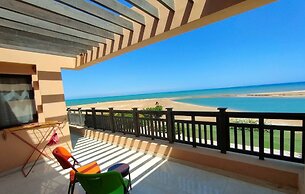 luxury half villa sea view team
