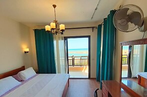 luxury half villa sea view team
