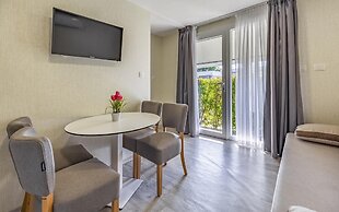Mobile Homes with Shared Pool Rocco 2