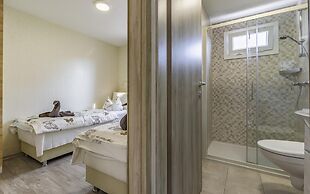 Mobile Homes with Shared Pool Rocco 2