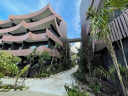 OVA CANCUN Y TULUM