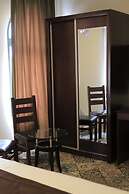 AL YASMEEN HOTEL