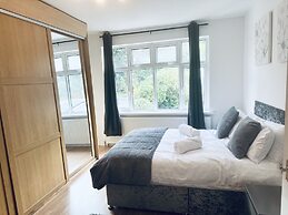 Inviting 3-bed House in Nottingham Central