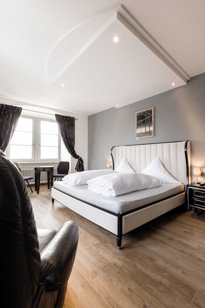 Eventlocation & Hotel Schloss Neuburg