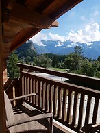 Between Boutique Hotel