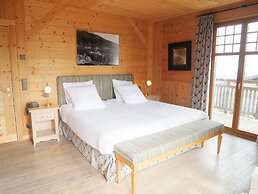 Between Boutique Hotel