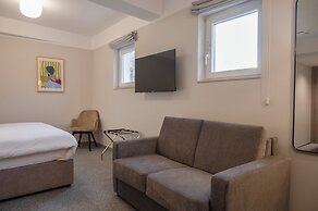 Maria Rosa Suites