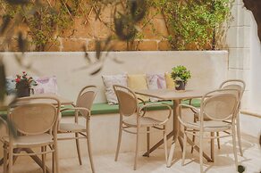 Maria Rosa Suites