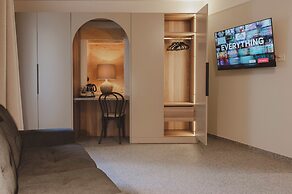 Maria Rosa Suites