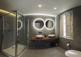Maria Rosa Suites
