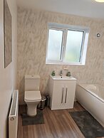 Charming 5 Bedroom House in Bexley