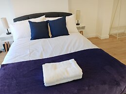 Charming 5 Bedroom House in Bexley