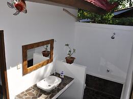 Mango Dive & Bungalow