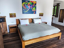 Mango Dive & Bungalow
