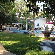 Sashas Holiday Village