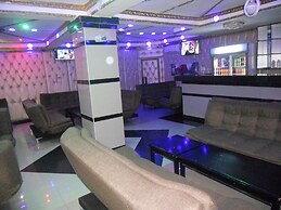 Gold Crown international Hotel