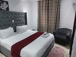 Gold Crown international Hotel