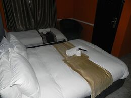 Gold Crown international Hotel