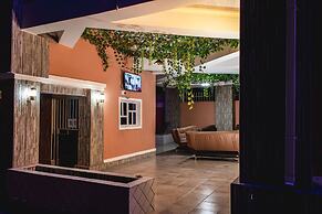 Gold Crown international Hotel
