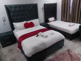 Gold Crown international Hotel