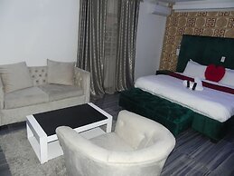 Gold Crown international Hotel