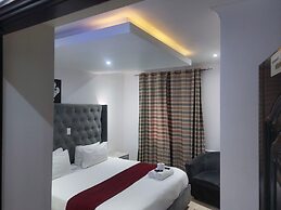 Gold Crown international Hotel