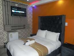 Gold Crown international Hotel