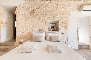 3666 Ca' Della Roccia by Perle di Puglia