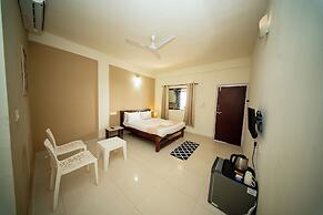 Aqua Wave by YogiTree Hotels
