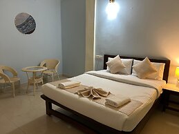 Aqua Wave by YogiTree Hotels