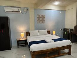 Aqua Wave by YogiTree Hotels
