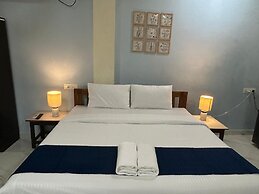 Aqua Wave by YogiTree Hotels